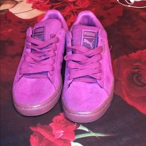 Fuchsia Pumas